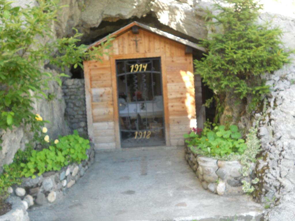 Hotel Garni Excelsior Livinallongo Del Col Di Lana Exterior photo